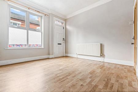 2 bedroom Terraced House for sale in Hartopp Road, Clarendon Park, Leicester