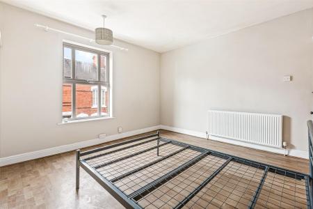 2 bedroom Terraced House for sale in Hartopp Road, Clarendon Park, Leicester