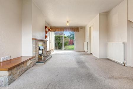 3 bedroom Semi-detached house for sale in Briar Meads, Oadby, Leicester