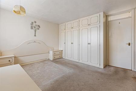 3 bedroom Semi-detached house for sale in Briar Meads, Oadby, Leicester