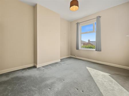 2 bedroom Terraced House for sale in Leopold Road, Clarendon Park, Leicester