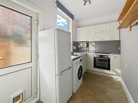 2 bedroom Terraced House for sale in Leopold Road, Clarendon Park, Leicester