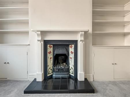 2 bedroom Terraced House for sale in Leopold Road, Clarendon Park, Leicester