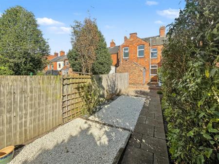 2 bedroom Terraced House for sale in Leopold Road, Clarendon Park, Leicester