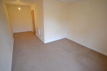3 bedroom Property to let in Church Street, Leicester