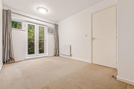 2 bedroom End of terrace house for sale in Watkin Road, Leicester