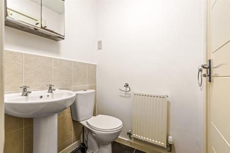 2 bedroom End of terrace house for sale in Watkin Road, Leicester