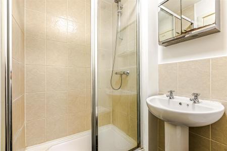 2 bedroom End of terrace house for sale in Watkin Road, Leicester