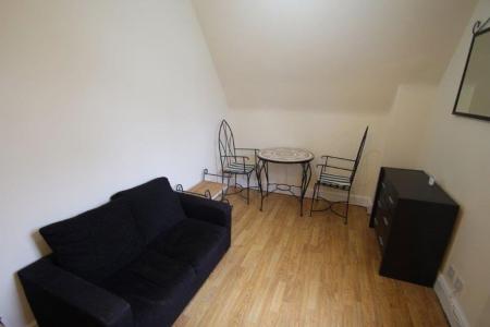 1 bedroom Property to let in London Road, Stoneygate, Leicester