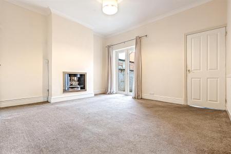 2 bedroom Terraced House for sale in Knighton Lane, Leicester