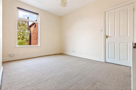 2 bedroom Terraced House for sale in Knighton Lane, Leicester