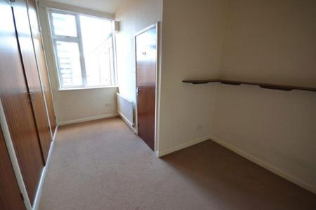 1 bedroom Property to let in Fosse Road South, Leicester