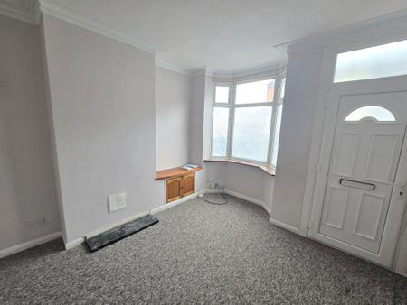 2 bedroom Property to let in Bassett Street, Leicester