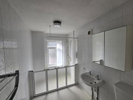 2 bedroom Property to let in Bassett Street, Leicester