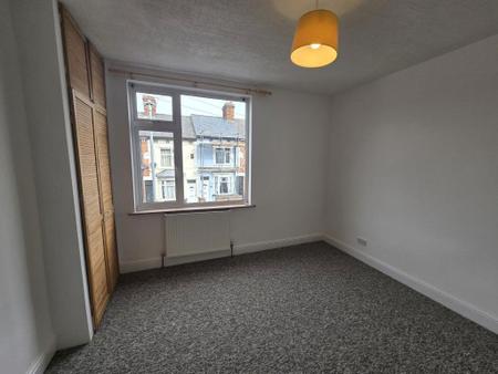 2 bedroom Property to let in Bassett Street, Leicester