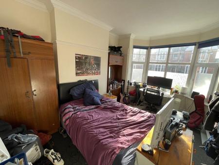 6 bedroom Property to let in Lorne Road, Leicester