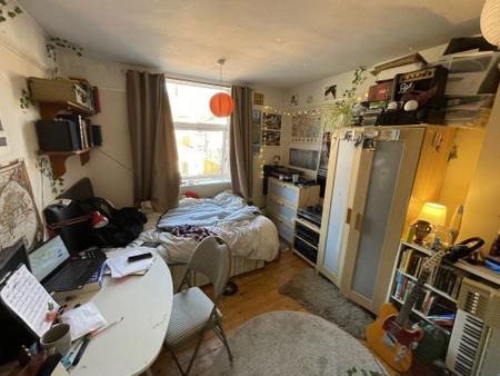 6 bedroom Property to let in Lorne Road, Leicester
