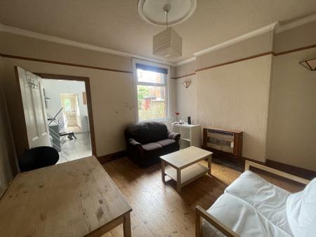 3 bedroom Property to let in Lorne Road, Leicester