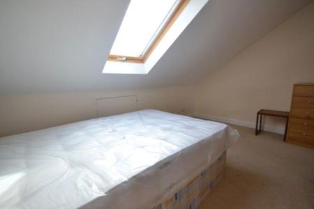 5 bedroom Property to let in Landseer Road, Leicester