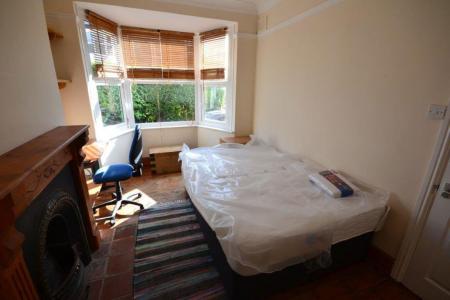 5 bedroom Property to let in Landseer Road, Leicester