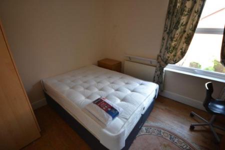 5 bedroom Property to let in Landseer Road, Leicester