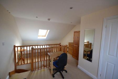 5 bedroom Property to let in Landseer Road, Leicester