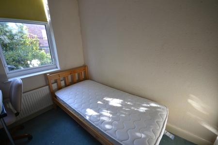 4 bedroom Property to let in Thurlow Road, Leicester