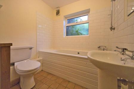 4 bedroom Property to let in Thurlow Road, Leicester