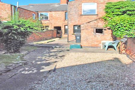 4 bedroom Property to let in Adderley Road