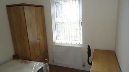 6 bedroom Property to let in Gotham Street, Leicester