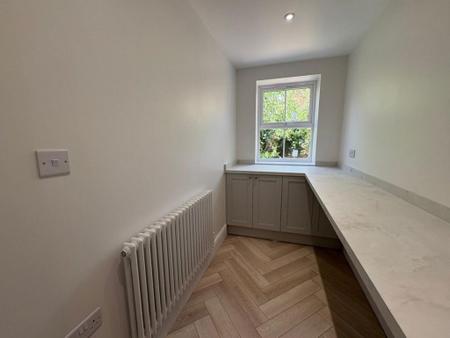 2 bedroom Property to let in Hartopp Road, Leicester
