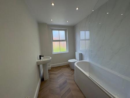 2 bedroom Property to let in Hartopp Road, Leicester