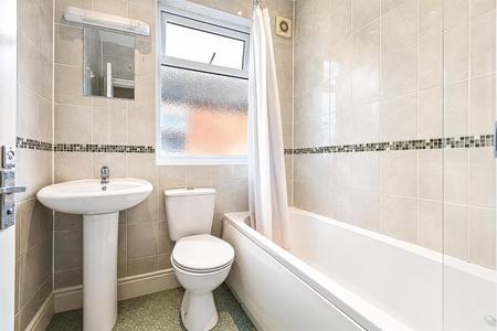 3 bedroom Terraced House for sale in Stuart Street, Leicester