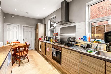 3 bedroom Terraced House for sale in Stuart Street, Leicester
