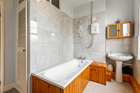 1 bedroom End of terrace house for sale in Egerton Houses, South Knighton Road, South Knighton