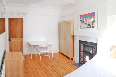 3 bedroom Property to let in Montague Road, Clarendon Park