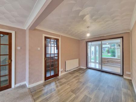 3 bedroom Property to let in Fairway, Keyworth, Nottinghamshire