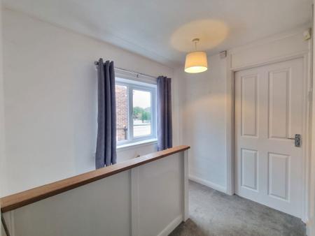 3 bedroom Property to let in Fairway, Keyworth, Nottinghamshire