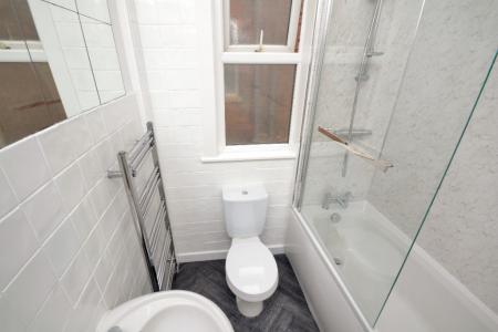 4 bedroom Terraced House for sale in Seedley Park Rd, Salford, M6