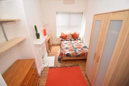 5 bedroom Terraced House for sale in Whitby Road, Fallowfield, Manchester, M14