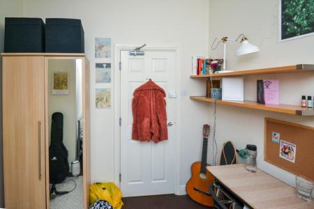 4 bedroom Terraced House for sale in Whitby Road, Fallowfield, Manchester, M14