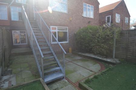 1 bedroom Flat to let in Kingswood Road, Fallowfield, Manchester, M14
