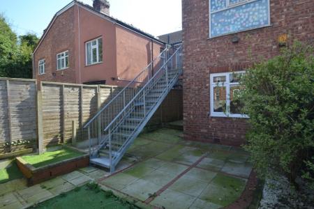 1 bedroom Flat to let in Kingswood Road, Fallowfield, Manchester, M14