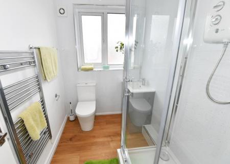 3 bedroom Flat to let in 78 Daisy Bank Road, Victoria Park, Manchester, M14