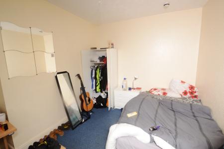 5 bedroom Detached house to let in Landcross Road, Fallowfield, Manchester, M14