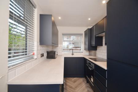 5 bedroom Terraced House to let in Heald Grove, Rusholme, Manchester, M14