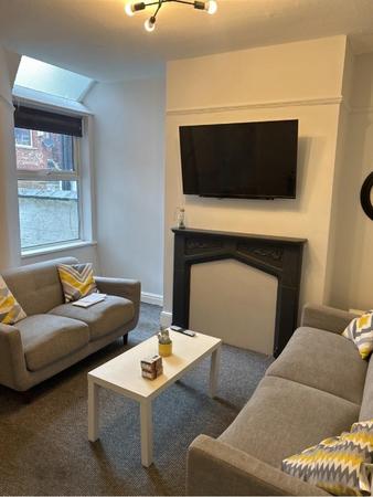 3 bedroom Terraced House to let in Halstead Avenue, Salford, M6