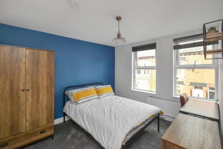 6 bedroom Terraced House to let in Bankfield Avenue, Victoria Park, Manchester, M13