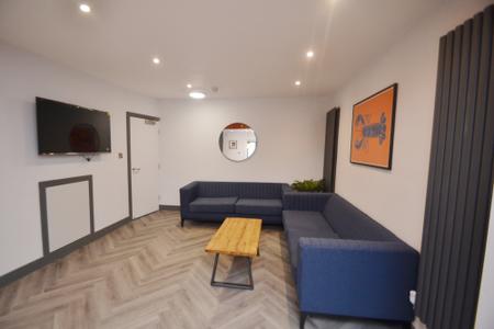 6 bedroom End of terrace house to let in Beresford Street, Rusholme, Manchester, M14