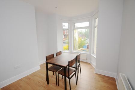 4 bedroom Semi-detached house to let in Birch Lane, Victoria Park, Manchester, M13